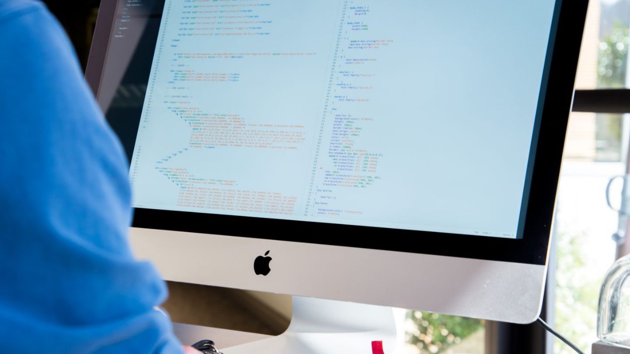 Working at a computer in the AI search era